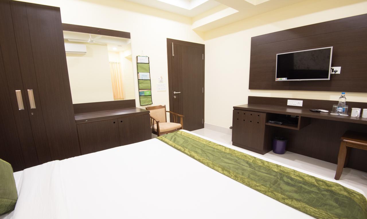 Treebo King'S Court Chandrasekharpur Bhubaneswar Buitenkant foto