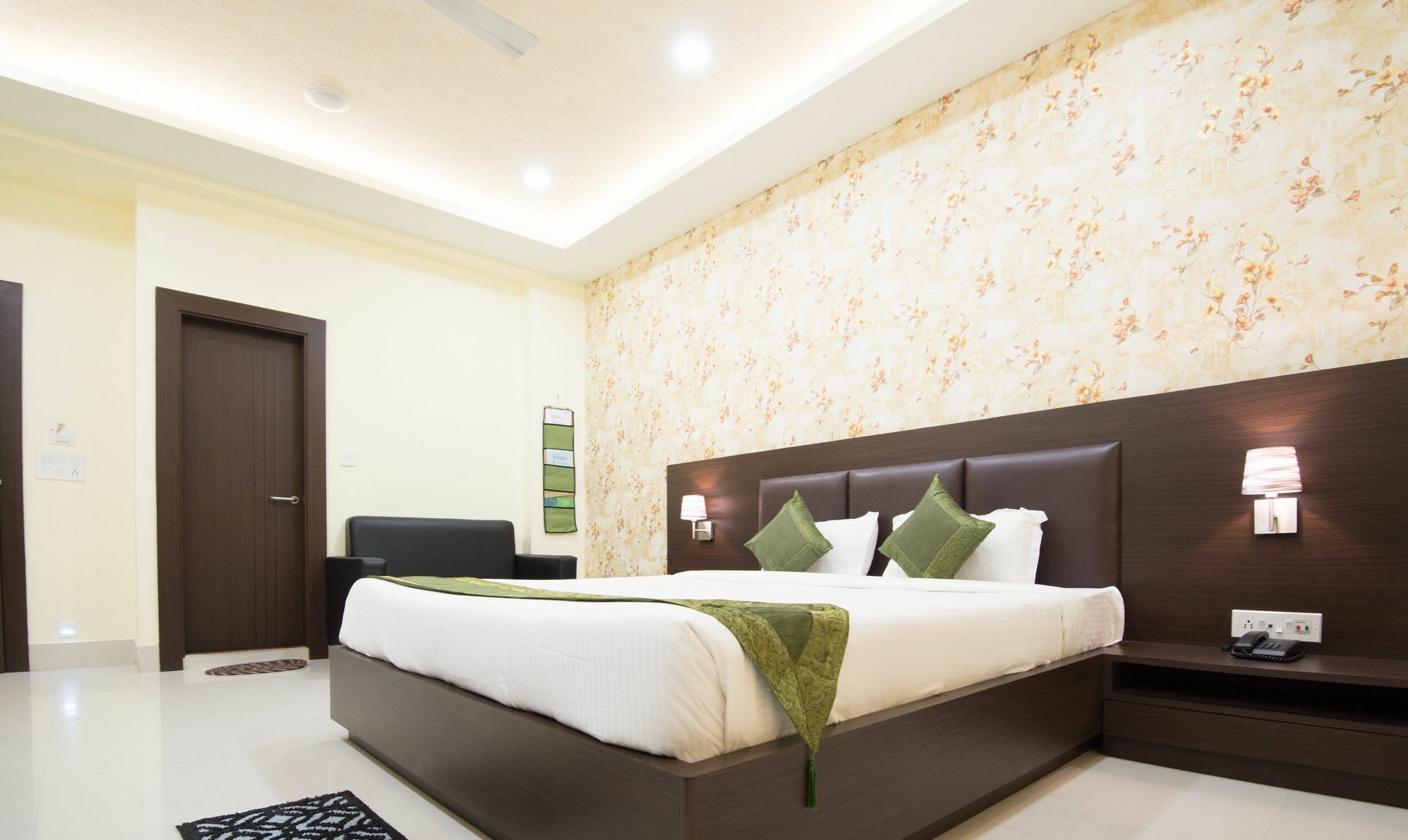 Treebo King'S Court Chandrasekharpur Bhubaneswar Buitenkant foto